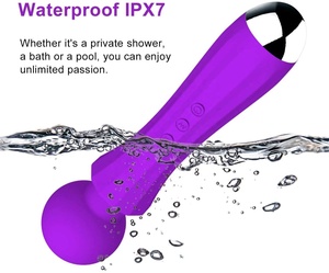 Vibrador Manual de Silicona con Carga Magnética para Mujeres - Product Image 2