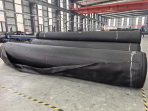 Géotextile tissé en PP haute résistance Qianyuan pour pistes d'atterrissage d'avions et d'<span class=keywords><strong>aéromodélisme</strong></span> - Product Image 3