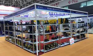 Chaussures <span class=keywords><strong>de</strong></span> travail <span class=keywords><strong>de</strong></span> sécurité <span class=keywords><strong>en</strong></span> cuir coupe basse <span class=keywords><strong>de</strong></span> haute qualité pour hommes Application <span class=keywords><strong>en</strong></span> gros <span class=keywords><strong>en</strong></span> usine <span class=keywords><strong>en</strong></span> vente - Product Image 6