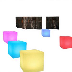 Silla Cubo LED Moderna de 40CM con Asiento Iluminado, IP65, Plástico PE AC, para Uso Residencial - Product Image 3