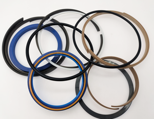 Kit di Riparazione Guarnizioni per Cilindro Braccio Benna 4236058 4236057 4255532 per Escavatore HITACHI EX400-1 - Product Image 1
