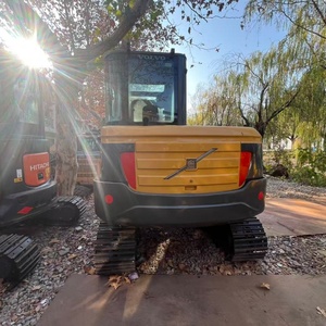 Casi Nueva, Excavadora Hidráulica de Cadenas Volvo EC60 de 6 Toneladas, de Alta Calidad, para Construcción Pequeña - Product Image 2