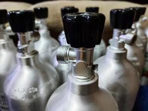 <span class=keywords><strong>Aquarium</strong></span> CO2 Generator Systeem Co2 Kit Rvs CO2 Cilinder Generator Systeem Kooldioxide Reactor Kit Planten <span class=keywords><strong>Aquarium</strong></span> - Product Image 5