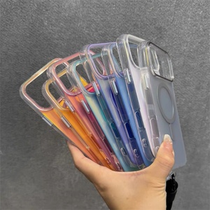 Funda Magnética Transparente de TPU Suave Color Caramelo para iPhone 17 Pro Max, Air 16, 15, 14, 13, con Gancho para Colgar - Product Image 2
