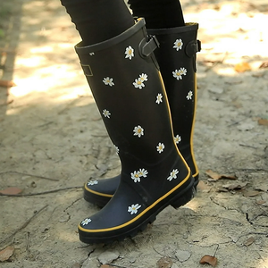 Natural Rubber Rain <strong>Boot</strong> for <strong>Women</strong> Waterproof and Anti-slip Outdoor Daisy Garden Shoes Custom Printed <strong>Wellington</strong> <strong>Boots</strong> - Product Image 3