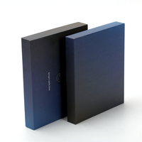 Boîte cadeau en papier rigide violet foncé personnalisée avec impression de texte et d'informations sur les ingrédients, vente en gros d'usine pour l'emballage des produits de soin de la peau