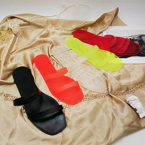 Yeni 2023 kapalı açık plaj sandaletleri kadın İspanya kristal jöle PVC renkli kelime serin terlik - Product Image 6