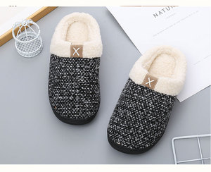 2024 vente chaude femmes confortables pantoufles en mousse à mémoire de forme floue en <span class=keywords><strong>laine</strong></span> doublée maison pantoufle intérieur extérieur anti-dérapant semelle en caoutchouc - Product Image 4