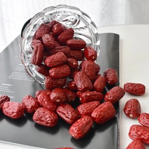 Dattes rouges artificielles réalistes, simulation de jujubes, fruits séchés factices pour accessoires de photographie, présentation en cuisine, décoration de festival - Product Image 2