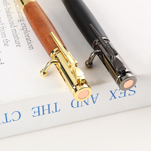 Nouveau design en laiton manche en bois <span class=keywords><strong>stylo</strong></span> à bille en métal cadeau créatif <span class=keywords><strong>stylo</strong></span> à graver Logo fusil balle <span class=keywords><strong>stylo</strong></span> à bille - Product Image 5