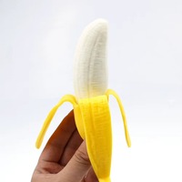 Jouet en silicone souple et extensible en forme de banane Soododo, rempli de sable, anti-stress pour les enfants de 5 à 7 ans, 16,5x3,5cm, 70g, unisexe