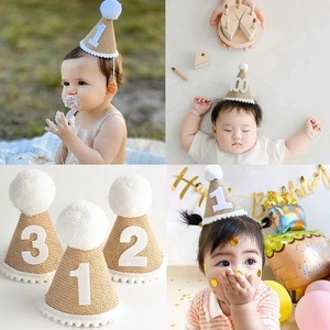 Bambini più economici per bambini in tessuto Non tessuto 100 giorni cappello primo compleanno Baby Boy Girl Pom Pom <span class=keywords><strong>1</strong></span> <span class=keywords><strong>anno</strong></span> cappello a cono per feste decorazioni per feste - Product Image 6