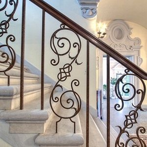 Rampe en fer forgé moderne pour <span class=keywords><strong>balcon</strong></span> et escalier avec volutes forgées à la main, <span class=keywords><strong>barrière</strong></span> de sécurité intérieure et extérieure - Product Image 3