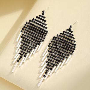 Boucles d'oreilles pendantes longues et exagérées de style coréen personnalisées, clous d'oreilles tendance, pendentifs, accessoires d'oreille à la mode, célèbres sur Internet - Product Image 4