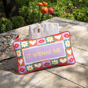 Personalizado vibrante 'Wisnae Me' bordado decorativo y cojines declaración acento silla y sofá cojines - Product Image 5