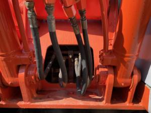 รถขุดไฮดรอลิกแบบตีนตะขาบมือสอง HITACHI EX120 12 ตัน สภาพดี รุ่น EX200 EX60-5 มีสินค้าในสต็อก - Product Image 4