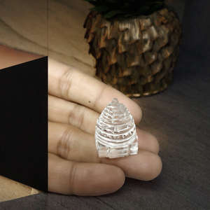 Figura de Cuarzo Transparente Natural con Shree Yantra, Tallada a Mano, Adorno Espiritual para el Hogar o Regalo - Product Image 3