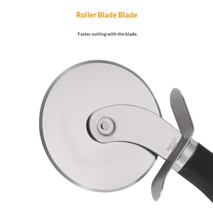 Juego de Dos Piezas de Cuchillo y Pala para <span class=keywords><strong>Pizza</strong></span> de Acero Inoxidable con Cortador de <span class=keywords><strong>Pizza</strong></span> de Una Sola Rueda y Espátula, Herramienta de Cocina para Hornear - Product Image 3