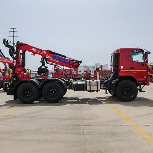 Camión Chasis Todoterreno HOWO 6x6 Directo de Fábrica <span class=keywords><strong>con</strong></span> Grúa <span class=keywords><strong>Forestal</strong></span> de 3 Toneladas M100L-74 y Garra para Madera para Manipulación de Leña, Motor y Bomba de Engranajes - Product Image 6