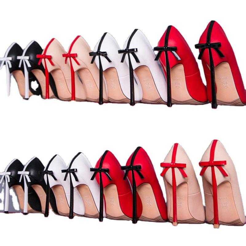 Женские туфли на высоком металлическом каблуке