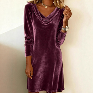 Vestido de terciopelo de otoño-invierno para Dropshipping en Shopify, manga larga, cuello drapeado, ajustado, midi, para fiesta o club. - Product Image 4