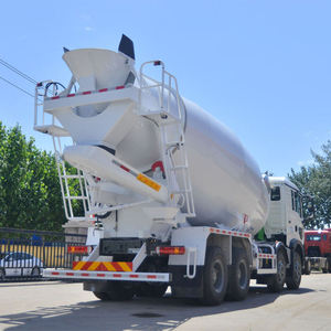 Camión Mezclador de Concreto Usado SINOTRUK HOWO 8x4 - Product Image 1