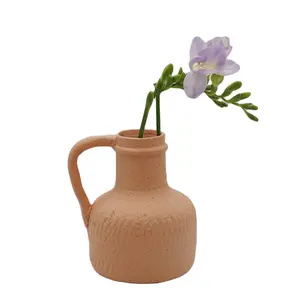 Vas bunga desain modern ukuran kecil terakota warna untuk hiasan tengah meja