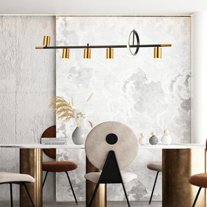 <span class=keywords><strong>Lampadario</strong></span> Moderno Nero e Oro a Sospensione Lineare <span class=keywords><strong>con</strong></span> Più Teste Cilindriche e Anelli per Sala da Pranzo e Isola Cucina - Product Image 3
