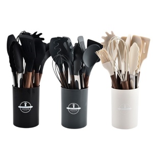 Ensemble d'ustensiles de cuisine en silicone avec fouet, pinces et pinceaux, outils de cuisson avec manche en bois – Vente en gros - Product Image 3