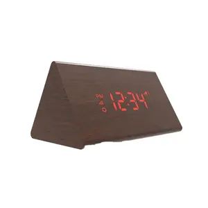 달력 실내 온도를 가진 작은 디지털 방식으로 나무로 되는 삼각형 경보 LED 책상 시계