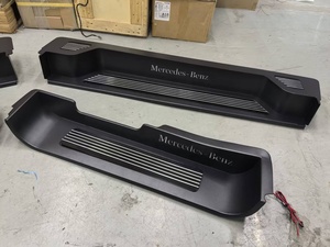Accesorios Interiores de Lujo Personalizados con Logotipo, Estribos para Mercedes Clase V, V220, V260, V250, V300, Vito <span class=keywords><strong>W447</strong></span>, Actualización 2025 - Product Image 4