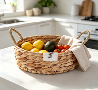 Plateau de rangement rond peu profond en jacinthe d'eau naturelle fait main avec poignées pour fruits, pain, cuisine, table, organisateur de maison
