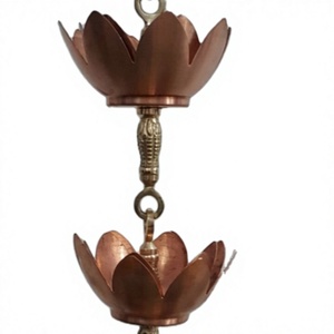 Cadena de Lluvia de Cobre con Diseño de Loto, Duradera, para Uso Decorativo en Jardines Exteriores, Directo de Proveedor Indio - Product Image 1