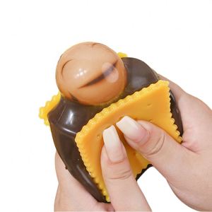 Jouet Squishy en TPR en forme de sandwich au chocolat, créatif et amusant, 6,5 cm, anti-stress, cadeau pour enfants et adultes, pour moments de détente - Product Image 1