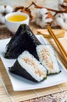 Frozen Sushi Supplier Bulk Korean Food Onigiri Film Rice Ball Rice Burger Instant Rice Meal