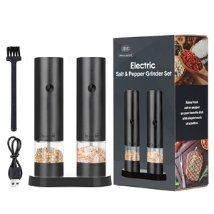 Prix le moins cher <span class=keywords><strong>électrique</strong></span> nouveau Design Smart USB moulin à sel et <span class=keywords><strong>poivrière</strong></span> rechargeable ensemble de moulin à sel et poivre à vendre - Product Image 1