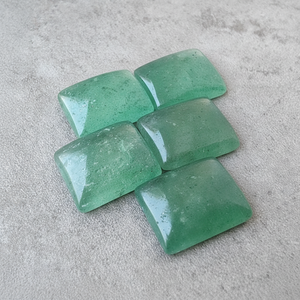 Venta al por mayor de cabujones rectangulares de 8x10mm, fresa natural, cuarzo, moteado verde, proveedor de piedras preciosas a granel, proveedor de piedras preciosas - Product Image 1