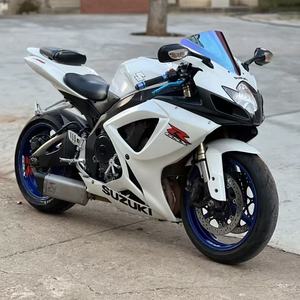 <span class=keywords><strong>Moto</strong></span> sportive à essence d'<span class=keywords><strong>occasion</strong></span> <span class=keywords><strong>Suzuki</strong></span> GSX600 599cc Moteur 4 cylindres avec freins Brembo et suspension Showa BPF - Product Image 1