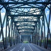 Puente de Acero Prefabricado de Alta Calidad, Resistente a la Erosión, Estructura Metálica, Puente de Arco Metálico Grande, Acero Q235/Q355, 50-500M