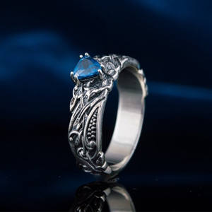 Anello F574 in Argento con Moissanite Taglio Cuore, Montatura a Griffe, Anello di Fidanzamento con Gemma per Donna - Product Image 3