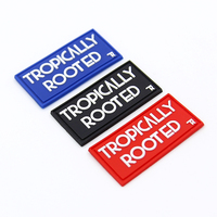 Étiquette en caoutchouc PVC 3D personnalisée en usine, patch en silicone personnalisé pour vêtements, à coudre ou thermocollant, pour chapeaux et tissus en feutre