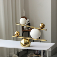 Ornements de boule oscillante en métal de luxe léger, style art moderne, décoration intérieure pour usage domestique et extérieur, emballés en boîte, accessoires pour la maison