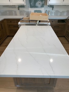 Losa de Cuarzo Premium Calacatta Wonder C007 – Diseño Elegante con Vetas Finas - Product Image 3