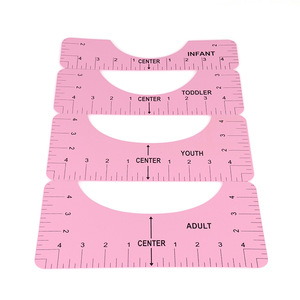 Set di 4 Righelli Portatili in Plastica per Calibrazione e Allineamento di T-Shirt con Guide - Product Image 1