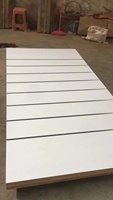 Approvisionnement d'usine MDF Slatwall Bonne Vente Fente Conseil