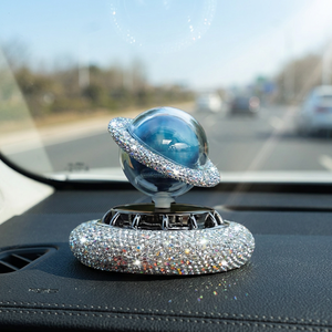 Diffuseur de parfum pour voiture en résine incrusté de diamants, parfum floral, évaporation 31-60 jours, décoration de console centrale Chine - Product Image 1