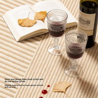 Polyester-Teppich im Creme-Stil mit gestreiftem geometrischem Muster für Wohnzimmer, hochwertig, 2026 Neu, für Zuhause, Sofa, Villa, Bodenmatte, Schlafzimmer, maschinell gefertigt