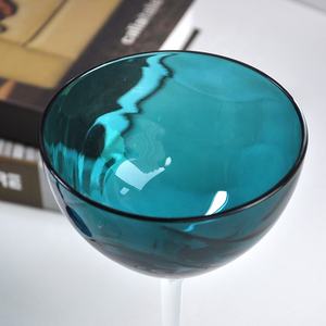 Vente en gros de gobelets à vin en cristal sans plomb <span class=keywords><strong>SONYA</strong></span> bleu foncé/vert/violet, décoration de mariage, faits à la main, écologiques, arrondis - Product Image 6