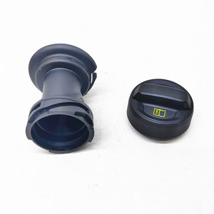Bouchon de réservoir d'huile Volkswagen 05E103485B, pièce de rechange en plastique de troisième génération pour Passat Tiguan Golf 7 Teramont EA888 - Product Image 2