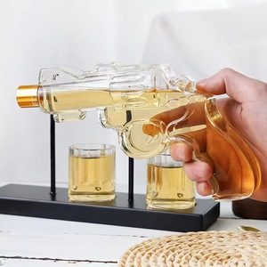 Tequila Vodka licor vidrio pistola revólver pistola whisky vasos conjunto decantador botella dispensador con 2 vasos de chupito - Product Image 3